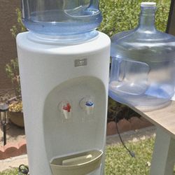 Hot & Cold Water Dispenser