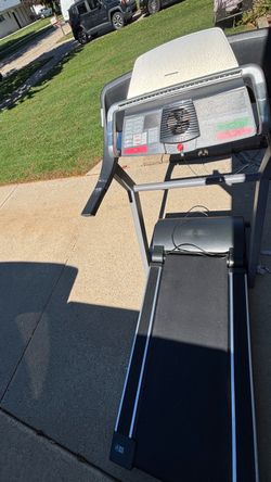 ProForm Treadmill with Console and Speaker