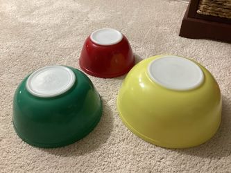 Pyrex 3 pc Primary set