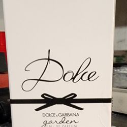 Dolce & Gabbana EAU DE PARFUM 2.5 FL.OZ
