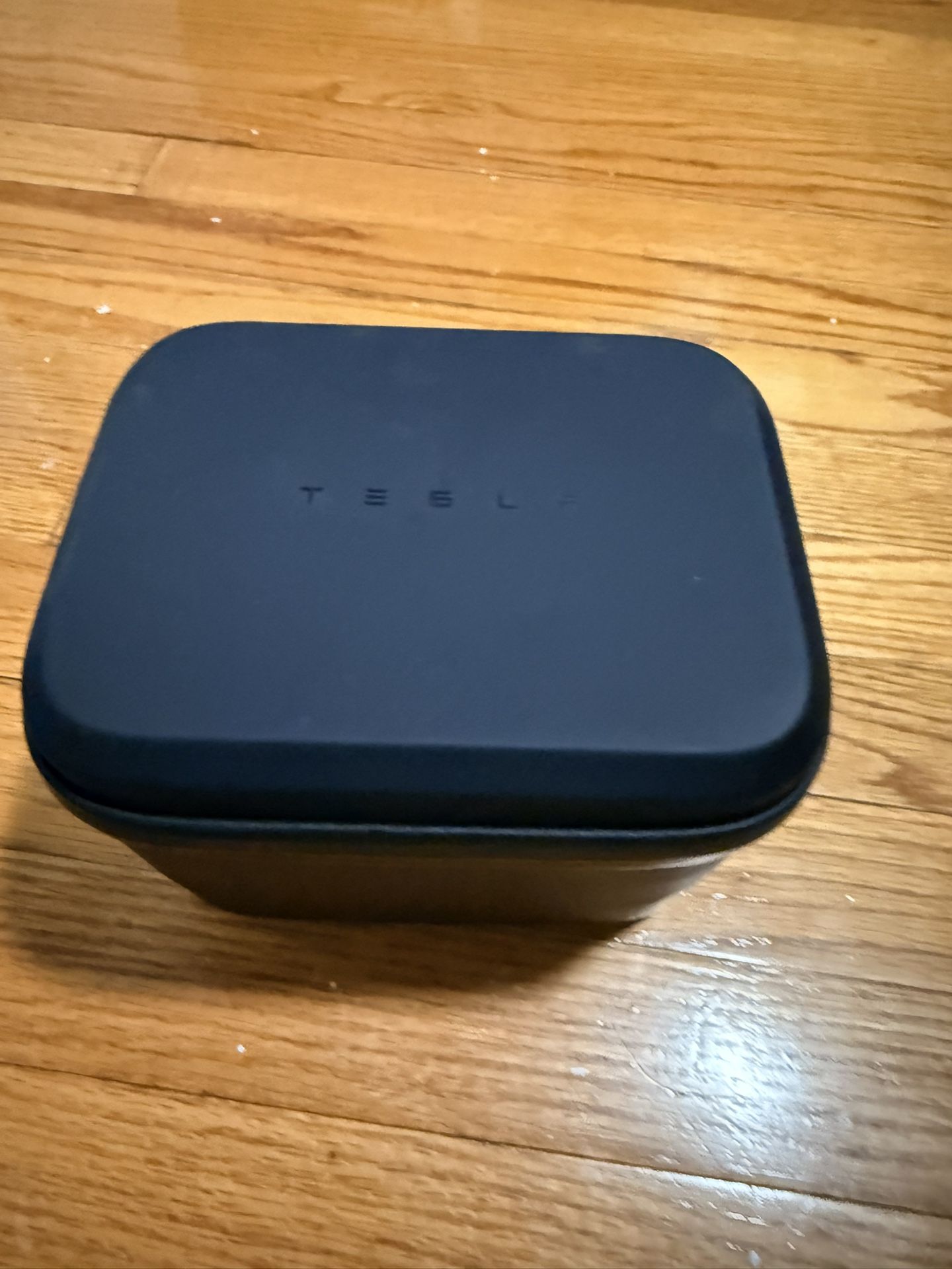 Tesla Tire Inflator/seal