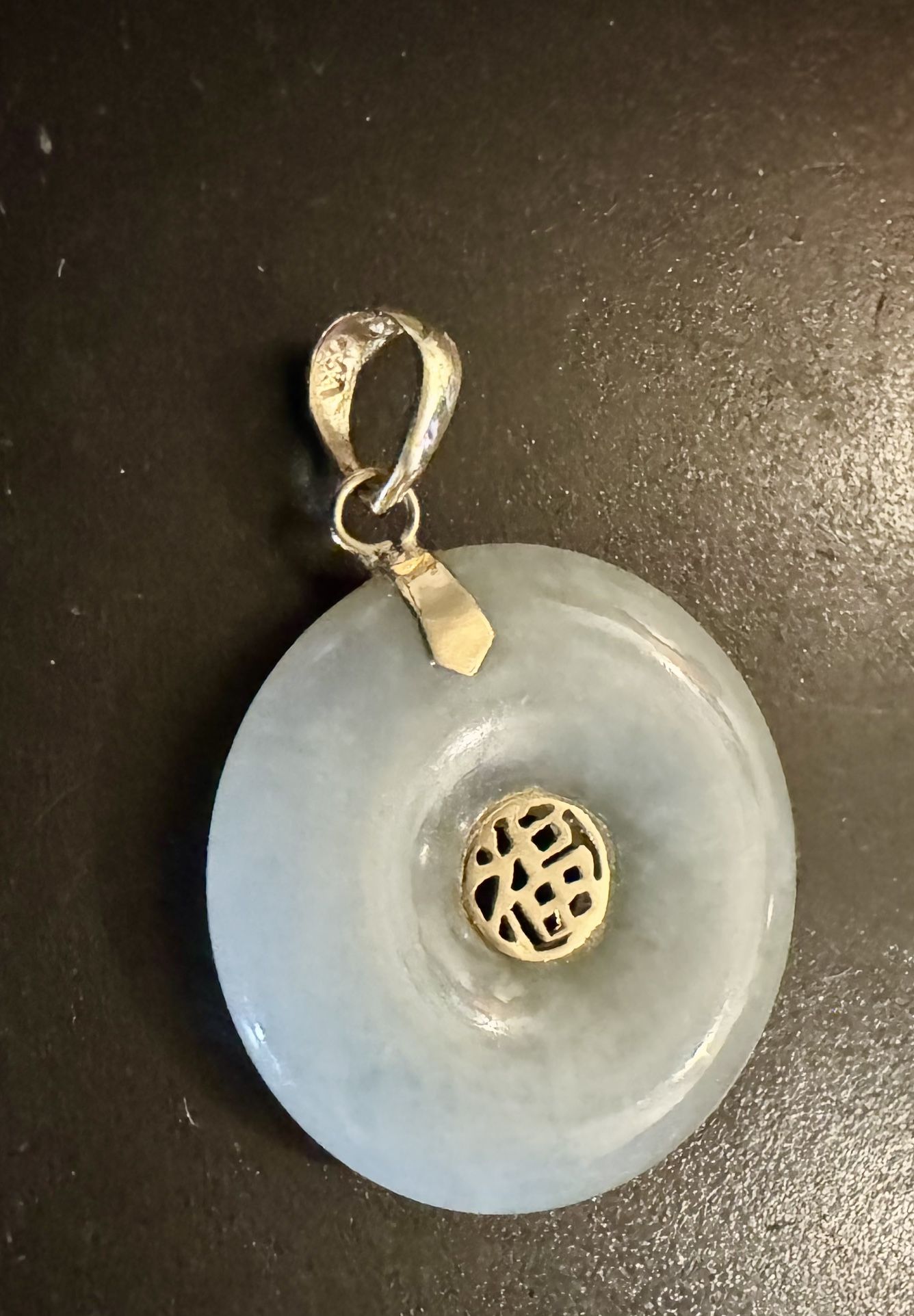 BEAUTIFUL 585 Solid 14k Yellow Gold / Green Jade Disc Pendant CHARM Wide 31.56 mm