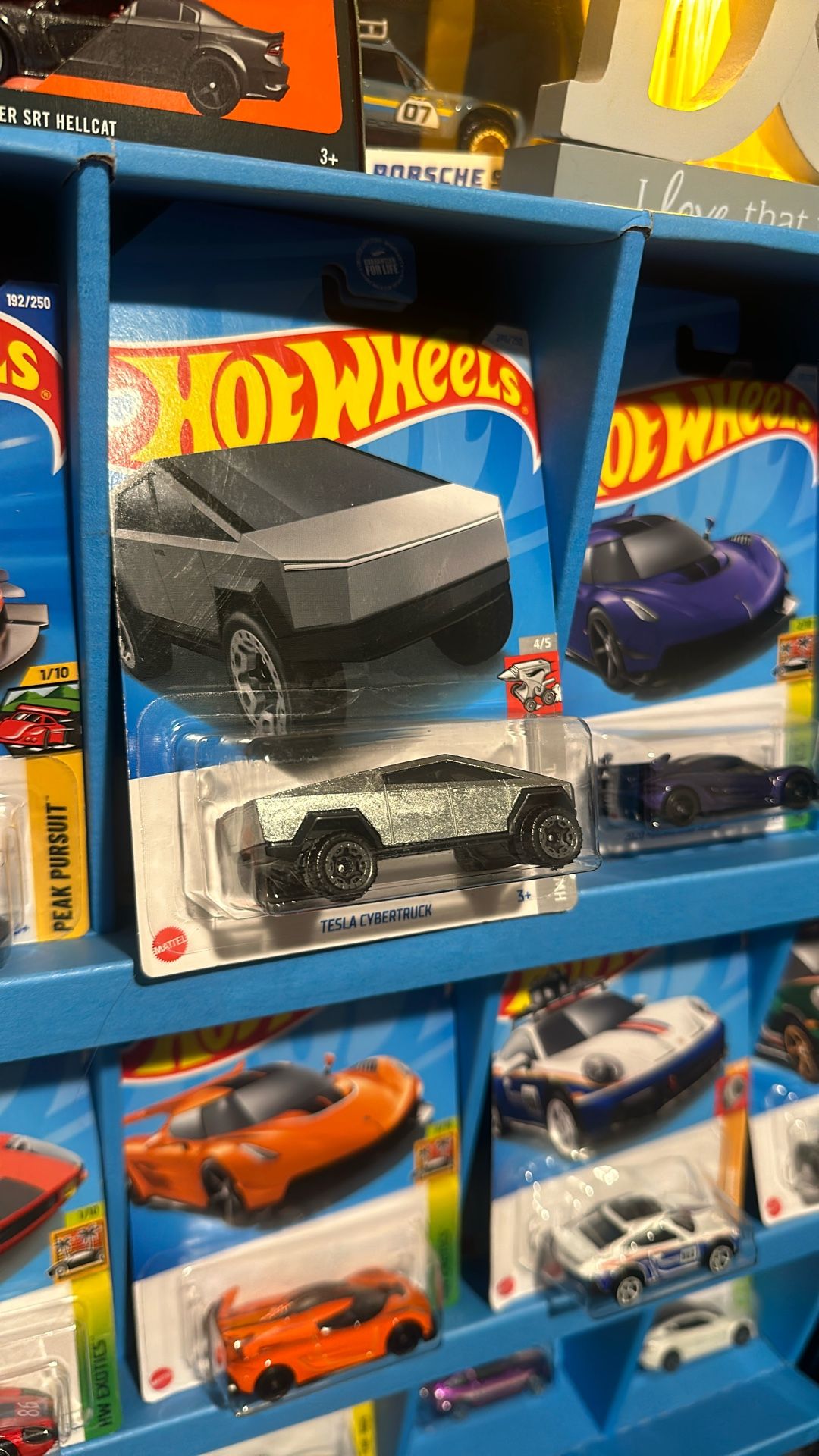 Tesla Cyber Truck Hotwheel