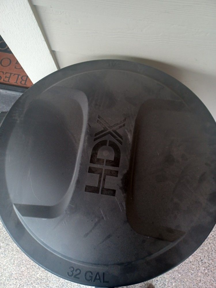 HDX 30 Gallon Trash Can