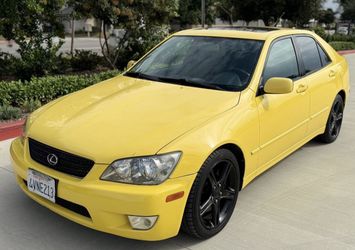 2002 Lexus IS300 