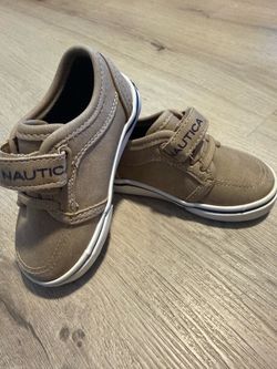 Nautica Shoes / Size 5