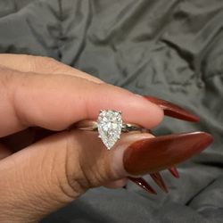 1CT Lab-Grown Pear Diamond Ring – 10K White Gold (Brand New, Never Worn) 