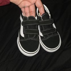 Toddler Vans Girl 7.5 Old Skool Black And White 