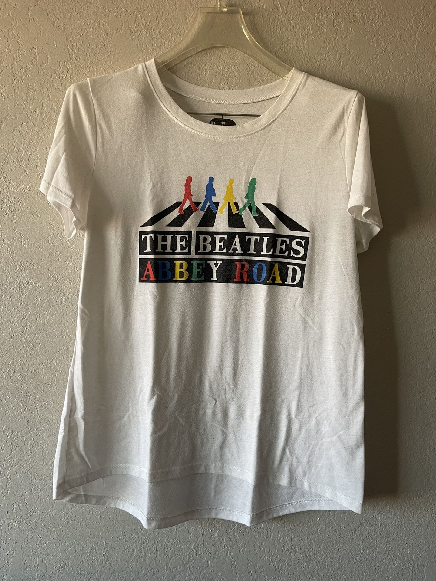 Apple, Women’s White Beatles Abbey Road Shortsleeved T-Shirt, Size L