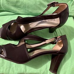 Taryn Rose Strappy Heeled Shoes 