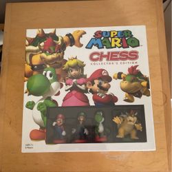 NEW IN BOX Super Mario Chess—Collector’s Edition 