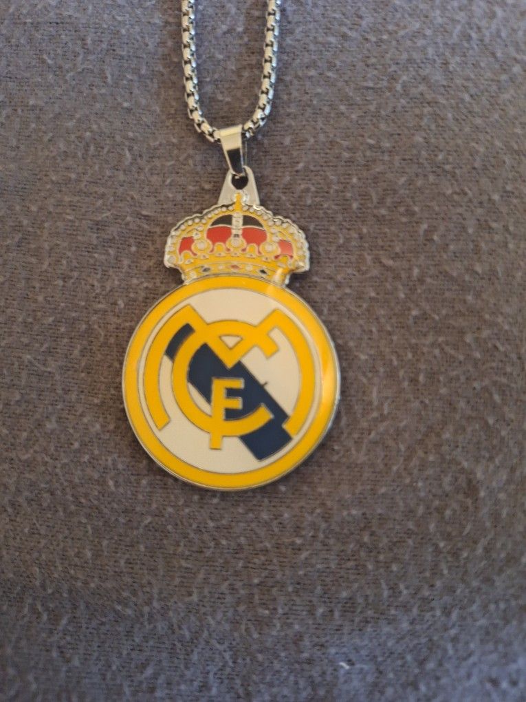 Real Madrid Pendant With Necklace 
