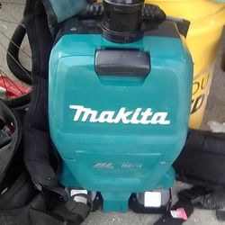 MAKITA BACKPACK VACUUM 