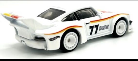 Hot Wheels Premium – Car Culture Porsche 934.5 (White #7)