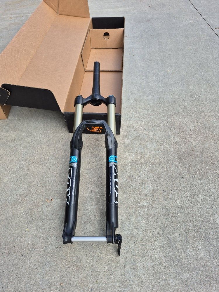FOX 32 Mountain Bike Fork 27.5 NO Boost