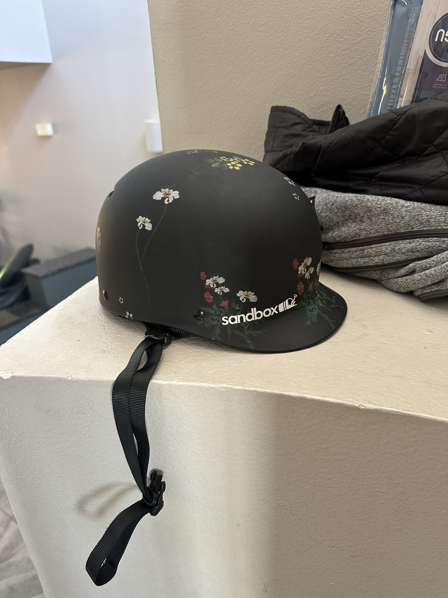 Sand Box Helmet