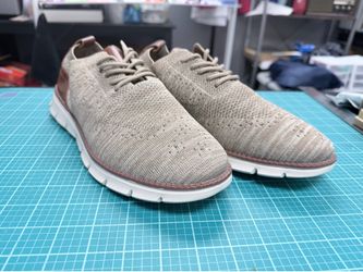 Men’s Khaki size 43 shoes