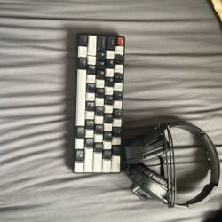 60% keyboard huntsman mini and turtle beach head set