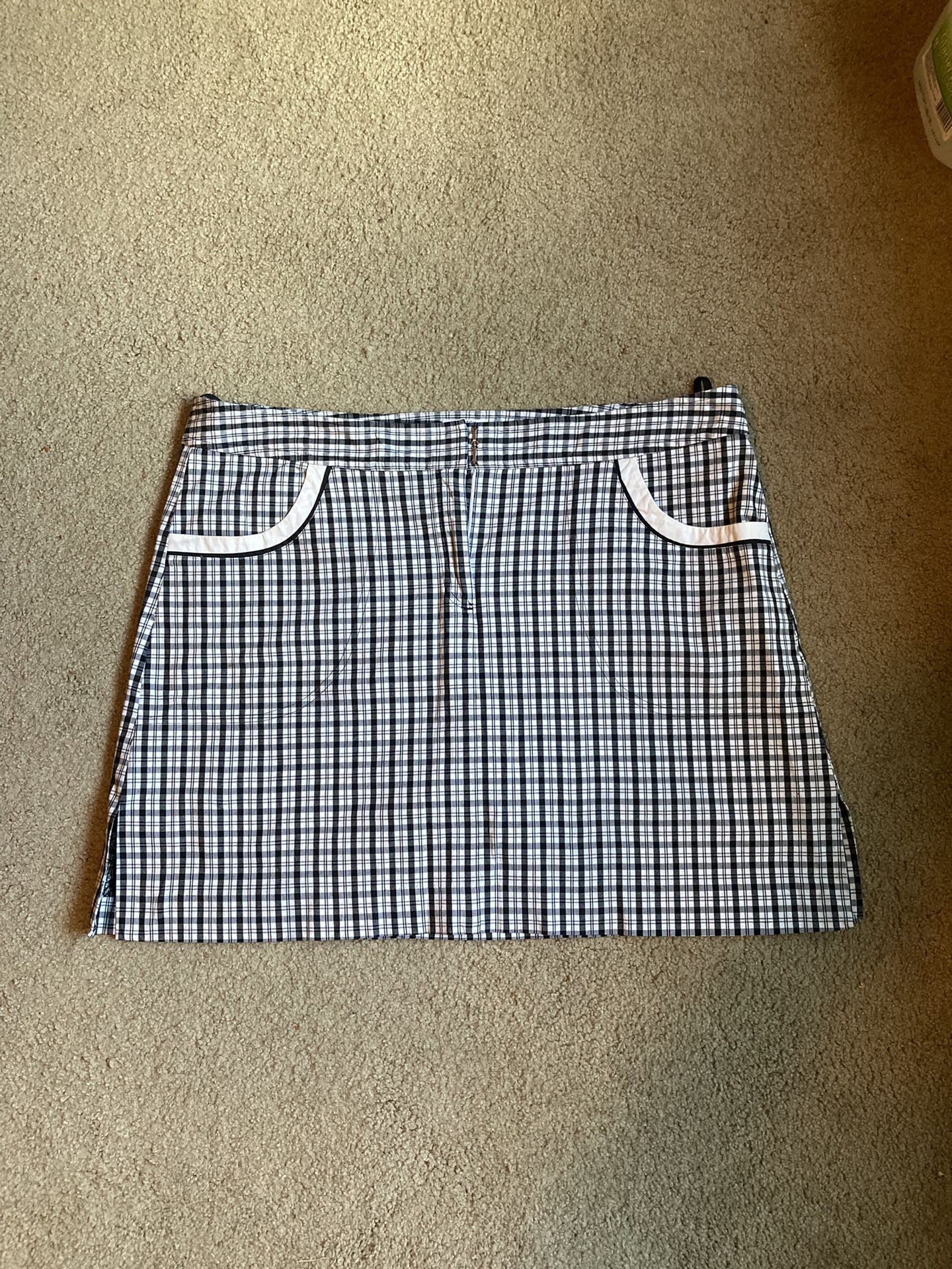 Izod Golf Black And White Plaid Skirt Athletic Skort