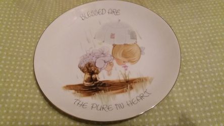 SET OF TWO PRECIOUS MOMENTS DECORATIVE PLATES