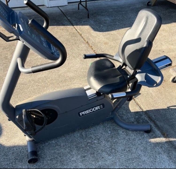 C846i Precor Recumbent Stationary Exercise Bike $500