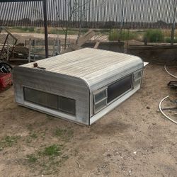 Stutz Vintage Camper