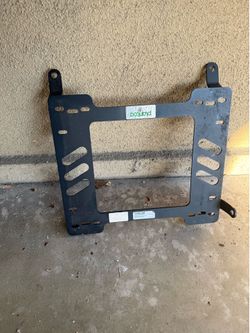 Hyundai genesis coupe bucket seat bracket