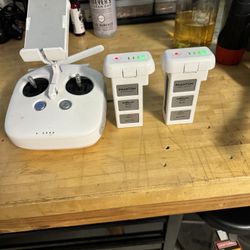 DJI Phantom Intelligent Flight Batteries and Remote