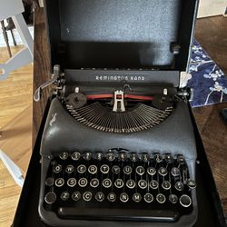 Vintage Remington Typewriter