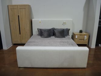 Universal Westmont King Upholstered Bed - Frost White (Markham Frost) | Headboard