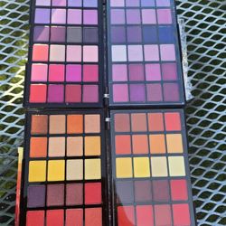 Eyeshadow Palettes 