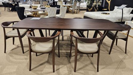 Beautiful Mid Century solid Wood 7 Pc Dining Set!