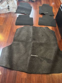 New OEM original Nissan Altima floor mats