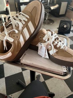 TENIS ADIDAS,NIKE