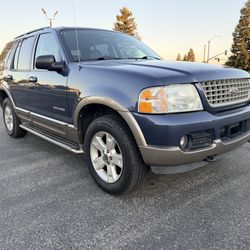 2004 Ford Explorer