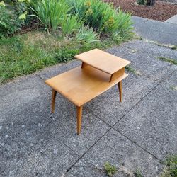 Mid Century Modern End Table 