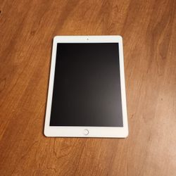 Used Apple iPad Pro 1st Gen A1673 128GB 9.7" Gold 