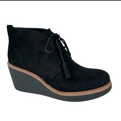 Dr. Scholl's Aurora Black suede ankle wedge boots. Size  7M