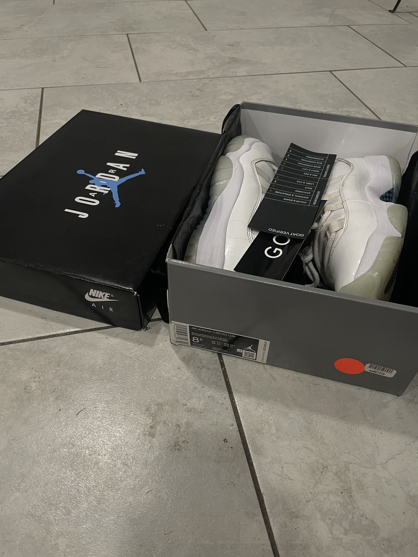 Jordan 11