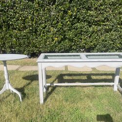 Adorable Shabby Chic End Tables 