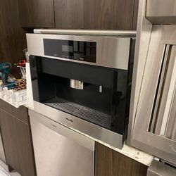 Miele Coffee Maker 24"inch 