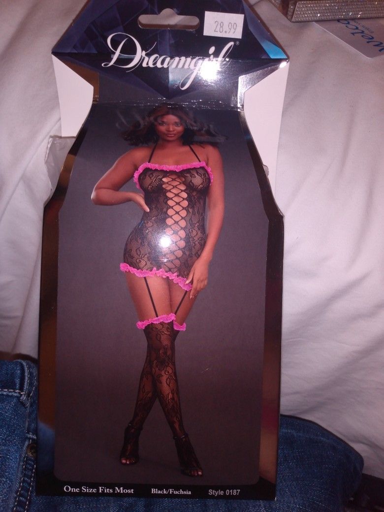 Brand New Never Even Tried On$ 20 OSFM