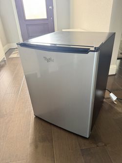 Whirlpool Mini Fridge