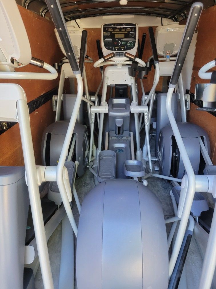 ELLIPTICAL PRECOR MODEL 835E