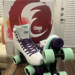 Chaya Melrose Roller Skates / Women’s Size 8