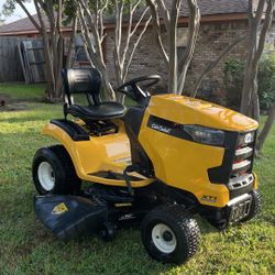 Cub Cadet Riding Mower 50” 24HP Hidrostátic 