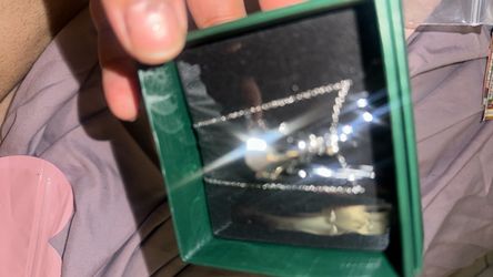 Pearl necklace holder Ghost Halloween edition 2026