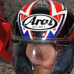 arai condor motor cycle helmet size XL 7.5$109 asking