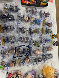 Happy meal toy not 1$