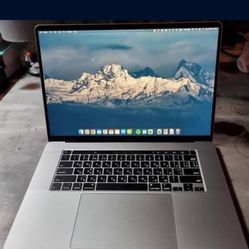 2019 16” Macbook Pro Touchbar 2.6Ghz i7 512GB 32GB RAM 